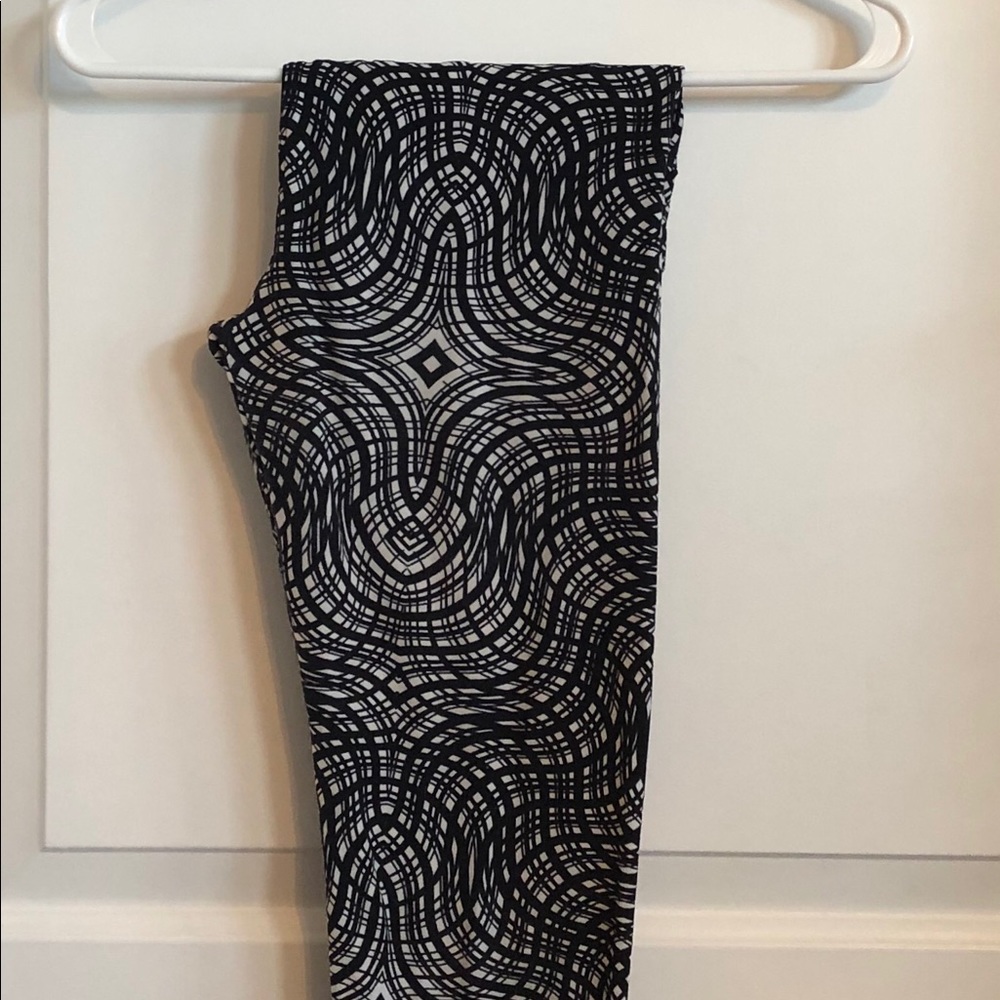 OS Lularoe leggings